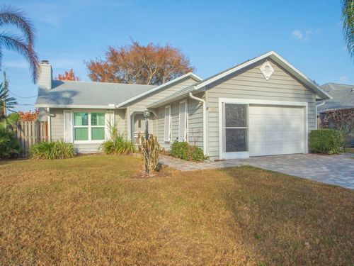 135 10th Ave, Vero Beach, FL, 32962-2817 | Card Image