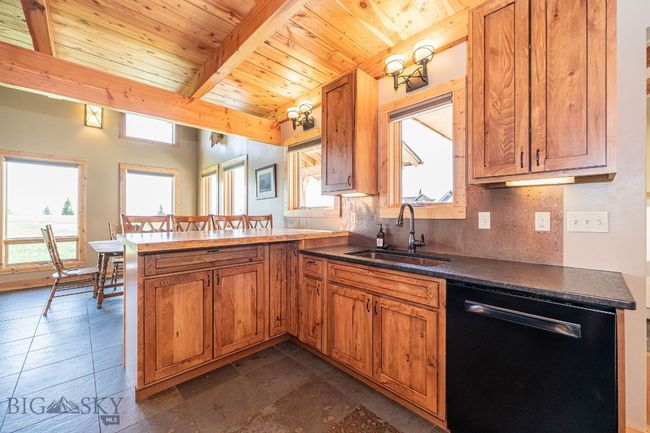 241 Aspen Loop Rd, House other with 4 bedrooms, 3 bathrooms and null parking in West Yellowstone MT | Image 25