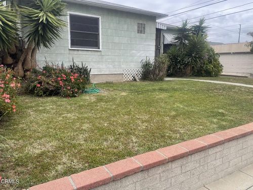 11966 Freeman Ave, Hawthorne, CA, 90250-3129 | Card Image