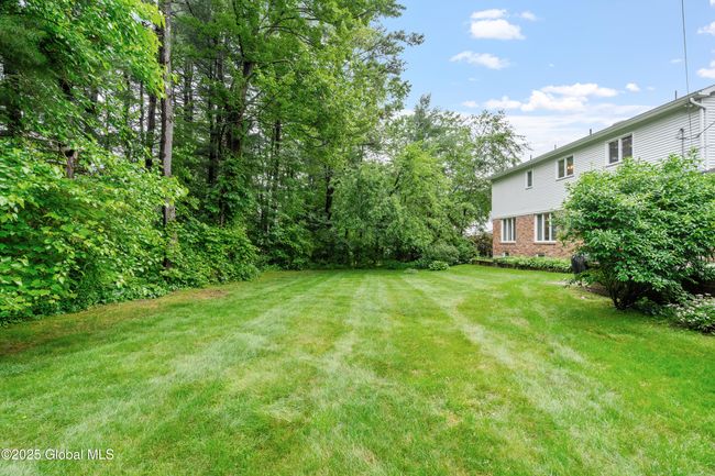 19 Tamarack Ln, House other with 4 bedrooms, 3 bathrooms and 6 parking in Schenectady NY | Image 69