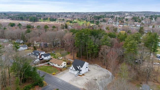 5 True Ave, House other with 4 bedrooms, 4 bathrooms and null parking in Derry NH | Image 56