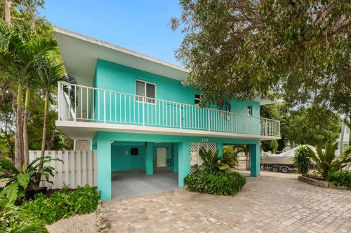 134 Dove Creek Dr, Tavernier, FL, 33070-2922 | Card Image
