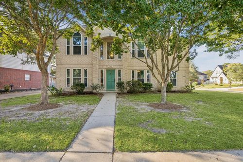 702 Huntercrest St, El Lago, TX, 77586-5933 | Card Image