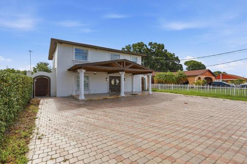 6611 N Hale Ave, Tampa, FL, 33614-3810 | Card Image