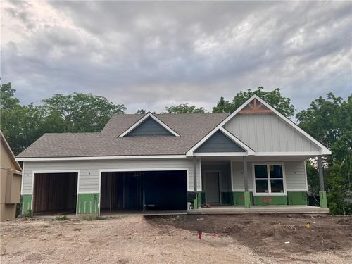 8638 Eagle Creek Drive, De Soto, KS, 66018 | Card Image