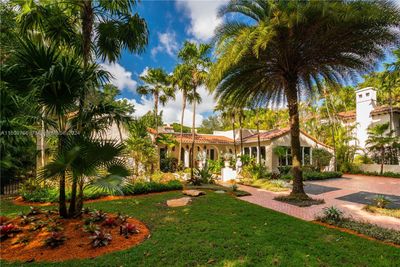 2710 Columbus Blvd, House other with 6 bedrooms, 5 bathrooms and null parking in Coral Gables FL | Image 3