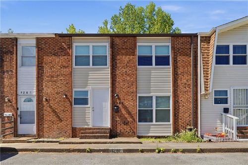 1261 Clydesdale Ln, Virginia Beach, VA, 23464-4435 | Card Image