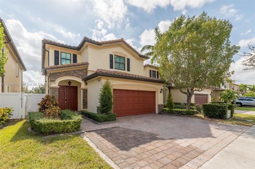 3522 W 88th St, HIALEAH, FL, 33018-1899 | Card Image