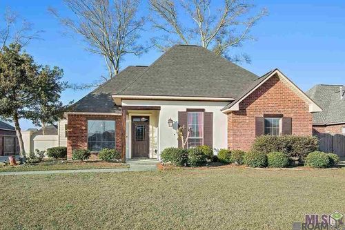 9089 Willow Point Dr, Denham Springs, LA, 70726-3133 | Card Image