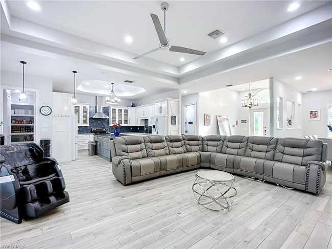 7684 County Rd 78, House other with 5 bedrooms, 6 bathrooms and 5 parking in FORT DENAUD FL | Image 5