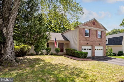 8105 Viola St, SPRINGFIELD, VA, 22152-3625 | Card Image