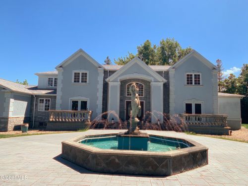 2820 Balltown Rd, Niskayuna, NY, 12309-1008 | Card Image