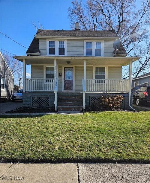 13713 Thornhope Rd, Cleveland, OH, 44135-4529 | Card Image