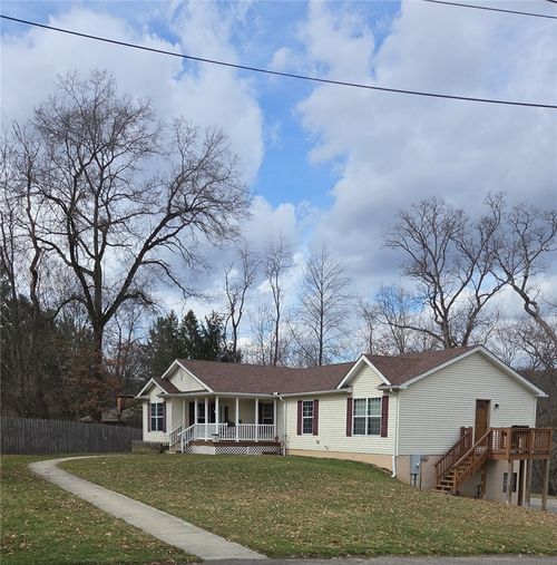 118 Oak Hill Dr, Valencia, PA, 16059-2338 | Card Image