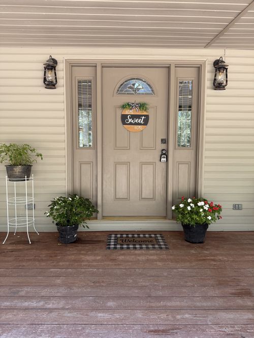187 Th Hooper Ln, Mc Ewen, TN, 37101-5176 | Card Image