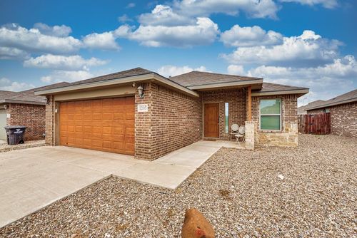 1205 Red River Ln, Midland, TX, 79705-2035 | Card Image