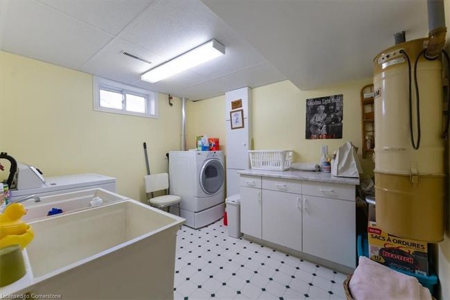 20 Lakeside Dr, House other with 5 bedrooms, 3 bathrooms and 6 parking in Grimsby ON | Image 32