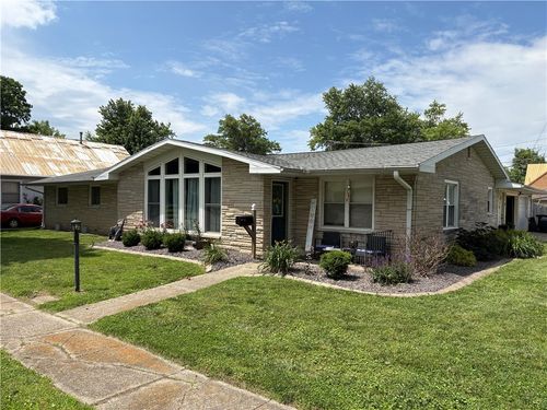 701 W Madison Avenue, Altamont, IL, 62411 | Card Image