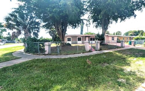 801 Nw 33rd Ter, Lauderhill, FL, 33311-6531 | Card Image