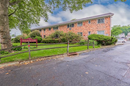 apt-d4-105 Prime Ave, Huntington, NY, 11743-2007 | Card Image