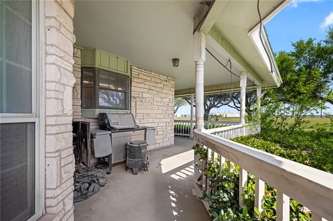 9522 County Road 1178, House other with 4 bedrooms, 4 bathrooms and null parking in Taft TX | Image 6