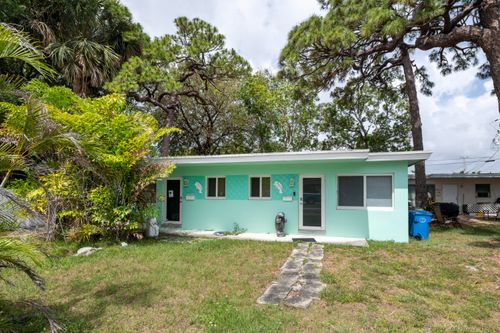 ab-3467 Ne 13th Ave, Oakland Park, FL, 33334-4529 | Card Image
