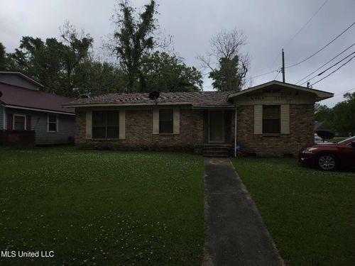 3324 Davis St, Moss Point, MS, 39563-2534 | Card Image