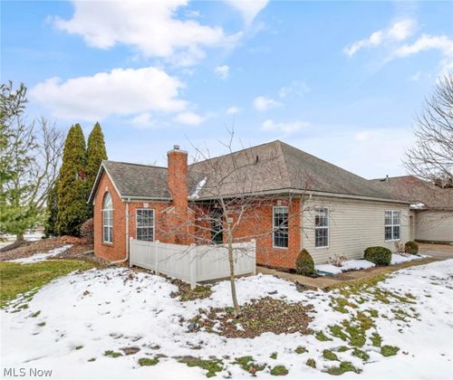 4327 Hunters Chase Ln, Wooster, OH, 44691-7301 | Card Image
