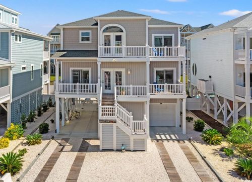 10 Via Dolorosa Dr, Ocean Isle Beach, NC, 28469-7901 | Card Image