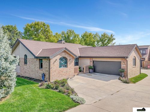 2971 Park Place Dr, Lincoln, NE, 68506-2818 | Card Image