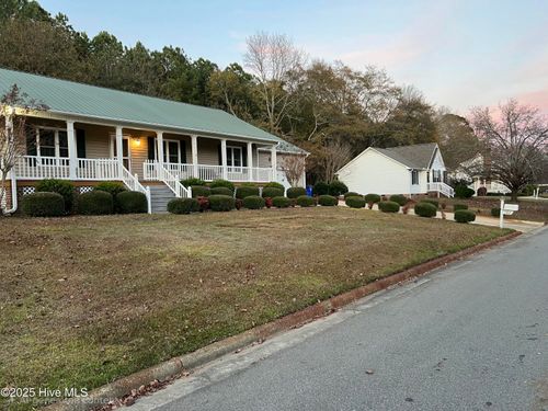 107 Oak Park Dr, Benson, NC, 27504-9274 | Card Image