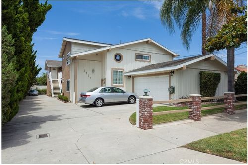 1717 Temple Ave, Long Beach, CA, 90804-1020 | Card Image
