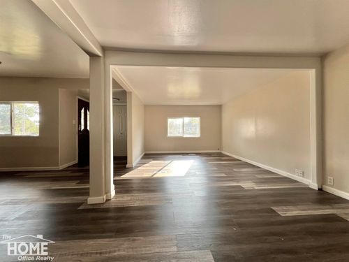 1016 S Line St, Chesaning, MI, 48616-1439 | Card Image