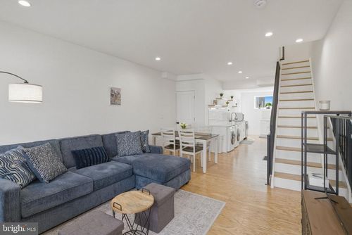 416 Cantrell St, PHILADELPHIA, PA, 19148-5738 | Card Image