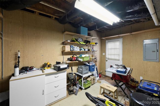 basement workshop | Image 33