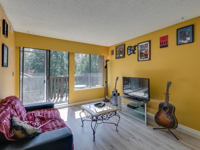 2038 Purcell Way, Condo with 2 bedrooms, 1 bathrooms and 1 parking in North Vancouver BC | Image 4