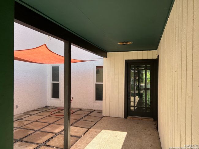 6218 Hickory Holw, House other with 3 bedrooms, 2 bathrooms and null parking in Windcrest TX | Image 4