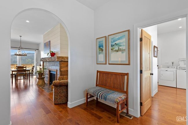 26501 Skyline Dr, House other with 3 bedrooms, 3 bathrooms and null parking in Tehachapi CA | Image 6