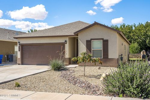1652 Magdalena Dr, Las Cruces, NM, 88007-1942 | Card Image