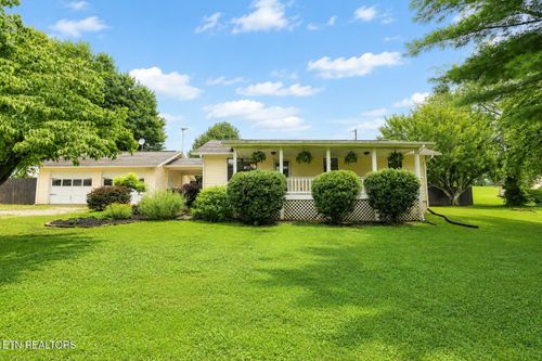 1000 E Highway 25-70, Dandridge, TN, 37725 | Card Image