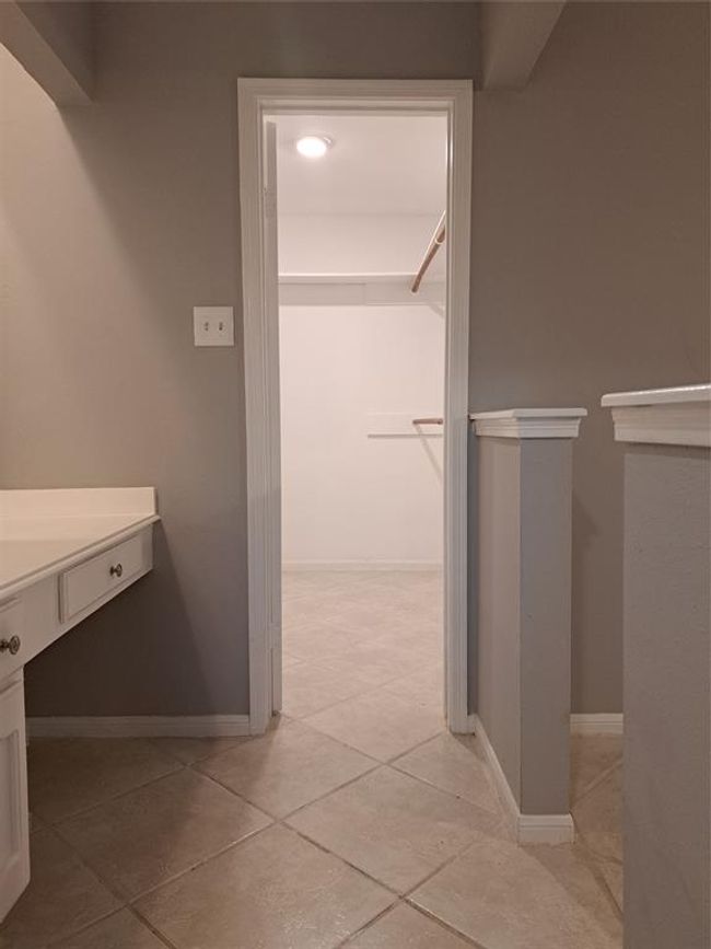 Master closet | Image 22