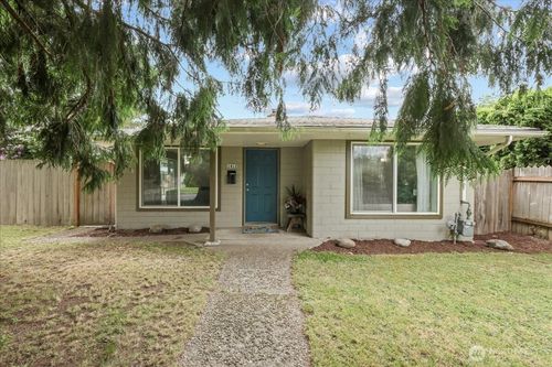 1412 Mcmillan Ave, Sumner, WA, 98390-2149 | Card Image