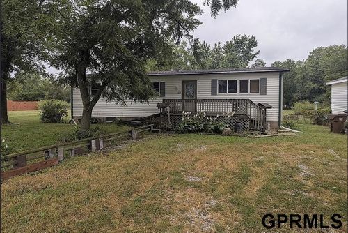 123 Grand St, Greenwood, NE, 68366-2551 | Card Image