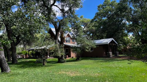 160 Andrews Ln, Corrales, NM, 87048-7452 | Card Image