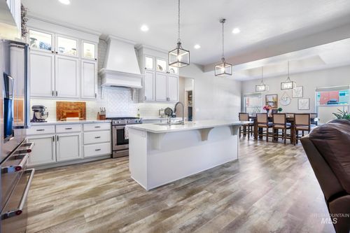 781 Midnight Sun Loop, Twin Falls, ID, 83301-8431 | Card Image