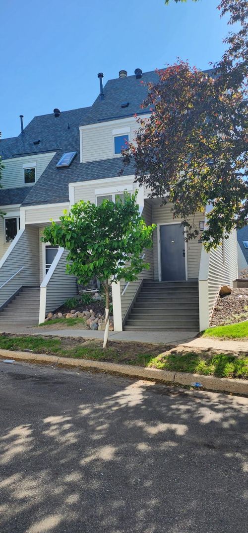 1814 New York Ave N, Minneapolis, MN, 55411-3302 | Card Image