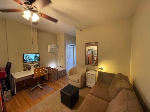 4b-711 Willow Ave, Hoboken, NJ, 07030-4064 | Card Image