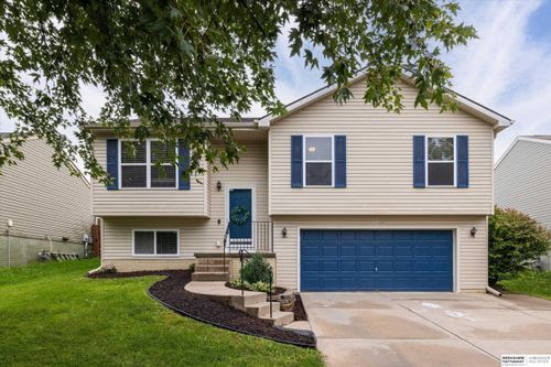 14528 Grebe St, Bennington, NE, 68007-1225 | Card Image