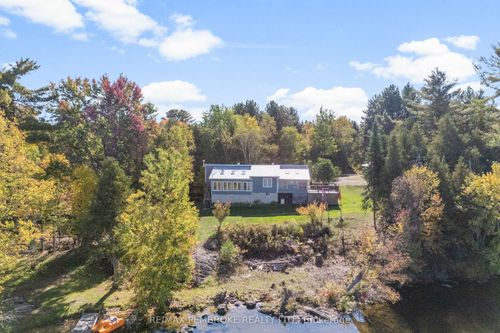 204B Hawkins Dr, Killaloe, ON, K0J2A0 | Card Image