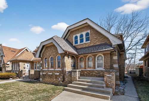 4246 N 21st St, Milwaukee, WI, 53209-6712 | Card Image